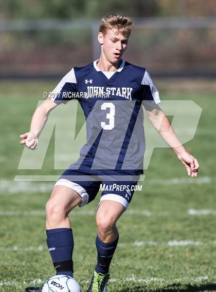 Thumbnail 3 in Stark vs. Bow photogallery.