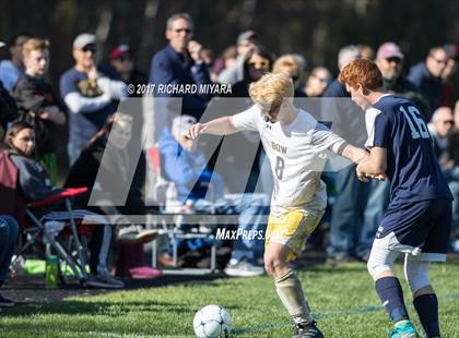Thumbnail 3 in Stark vs. Bow photogallery.