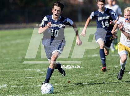Thumbnail 3 in Stark vs. Bow photogallery.