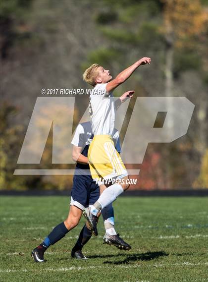 Thumbnail 1 in Stark vs. Bow photogallery.