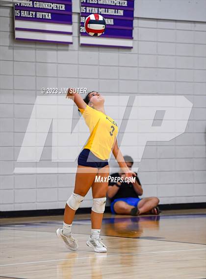 Thumbnail 2 in St. Joseph Catholic vs Allen Academy photogallery.