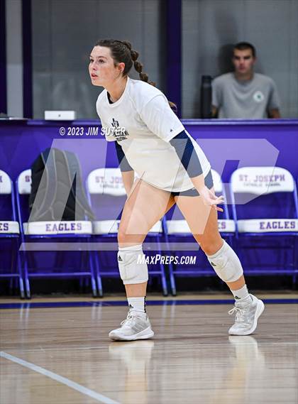 Thumbnail 3 in St. Joseph Catholic vs Allen Academy photogallery.