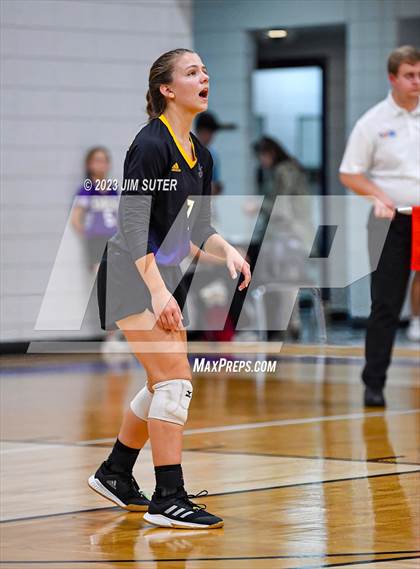 Thumbnail 3 in St. Joseph Catholic vs Allen Academy photogallery.