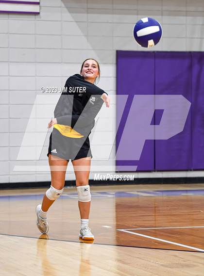 Thumbnail 1 in St. Joseph Catholic vs Allen Academy photogallery.