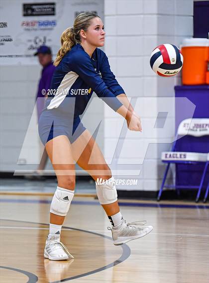 Thumbnail 1 in St. Joseph Catholic vs Allen Academy photogallery.