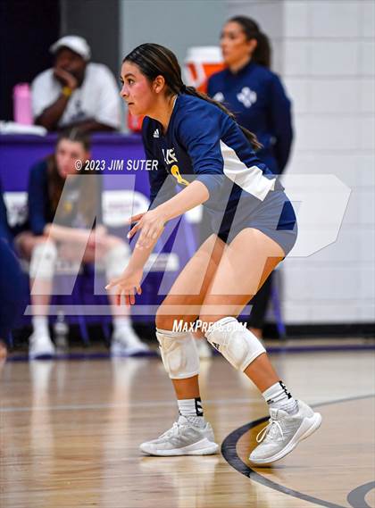 Thumbnail 1 in St. Joseph Catholic vs Allen Academy photogallery.