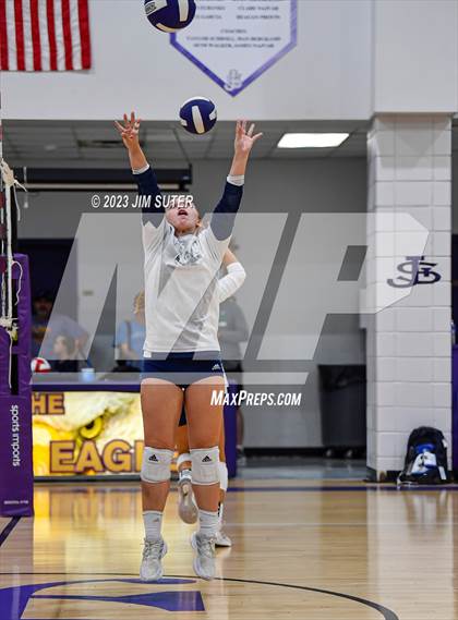 Thumbnail 3 in St. Joseph Catholic vs Allen Academy photogallery.