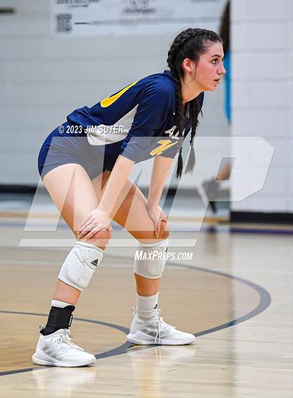 Thumbnail 3 in St. Joseph Catholic vs Allen Academy photogallery.