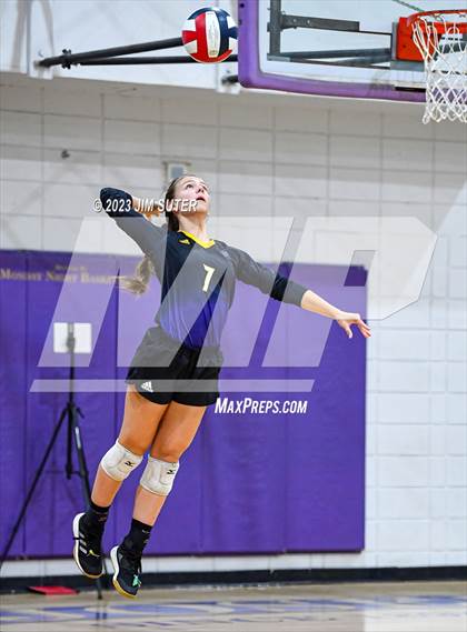 Thumbnail 3 in St. Joseph Catholic vs Allen Academy photogallery.