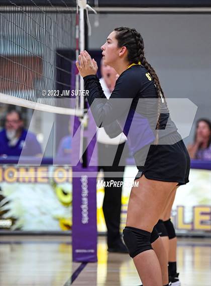 Thumbnail 3 in St. Joseph Catholic vs Allen Academy photogallery.