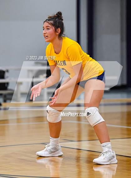 Thumbnail 3 in St. Joseph Catholic vs Allen Academy photogallery.