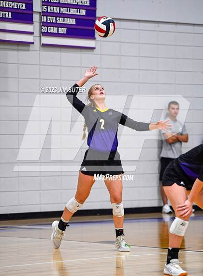 Thumbnail 3 in St. Joseph Catholic vs Allen Academy photogallery.