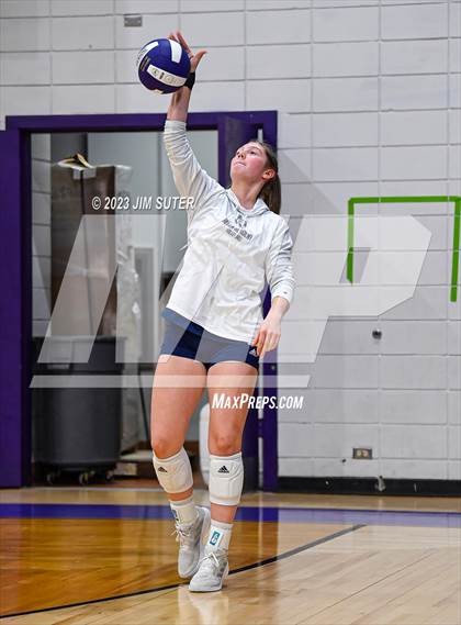 Thumbnail 3 in St. Joseph Catholic vs Allen Academy photogallery.
