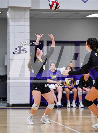 Thumbnail 3 in St. Joseph Catholic vs Allen Academy photogallery.