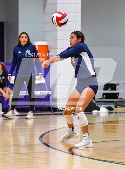 Thumbnail 3 in St. Joseph Catholic vs Allen Academy photogallery.