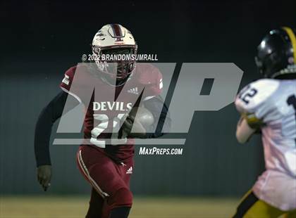 Thumbnail 1 in Maplesville vs. Leroy (AHSAA 1A Round 2) photogallery.