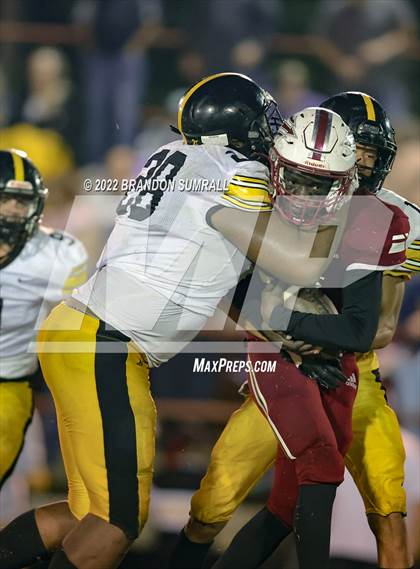 Thumbnail 2 in Maplesville vs. Leroy (AHSAA 1A Round 2) photogallery.