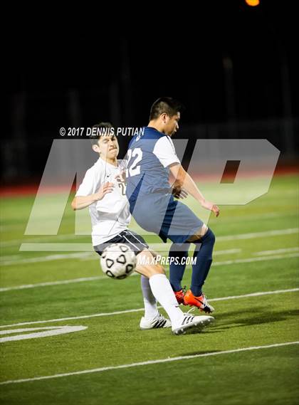 Thumbnail 2 in Lincoln vs. Mountain View photogallery.
