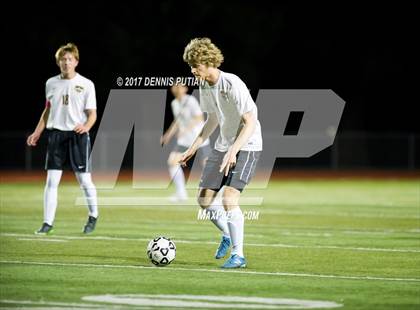 Thumbnail 2 in Lincoln vs. Mountain View photogallery.