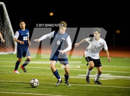 Thumbnail 1 in Lincoln vs. Mountain View photogallery.