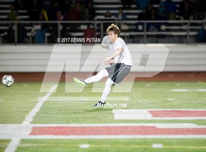 Thumbnail 1 in Lincoln vs. Mountain View photogallery.
