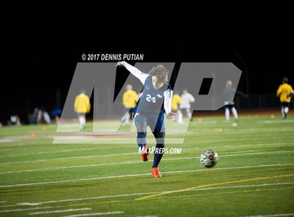 Thumbnail 2 in Lincoln vs. Mountain View photogallery.