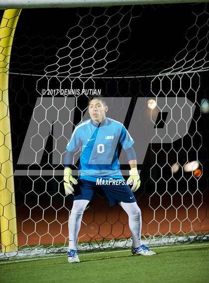 Thumbnail 2 in Lincoln vs. Mountain View photogallery.