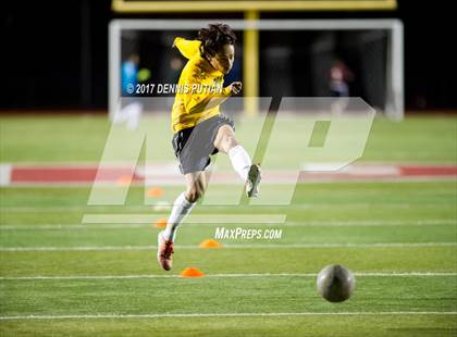 Thumbnail 3 in Lincoln vs. Mountain View photogallery.