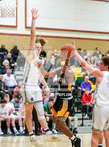 Thumbnail 2 in San Ramon Valley vs. Alameda (CIF NCS D2 Semifinal) photogallery.