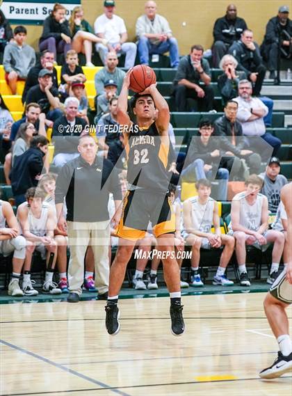 Thumbnail 2 in San Ramon Valley vs. Alameda (CIF NCS D2 Semifinal) photogallery.