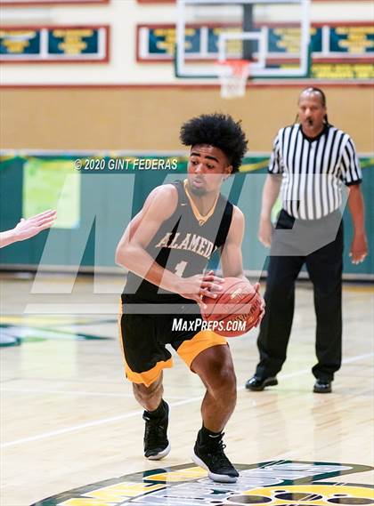 Thumbnail 2 in San Ramon Valley vs. Alameda (CIF NCS D2 Semifinal) photogallery.