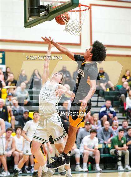 Thumbnail 2 in San Ramon Valley vs. Alameda (CIF NCS D2 Semifinal) photogallery.