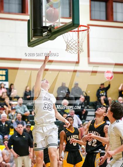 Thumbnail 2 in San Ramon Valley vs. Alameda (CIF NCS D2 Semifinal) photogallery.