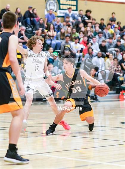 Thumbnail 3 in San Ramon Valley vs. Alameda (CIF NCS D2 Semifinal) photogallery.