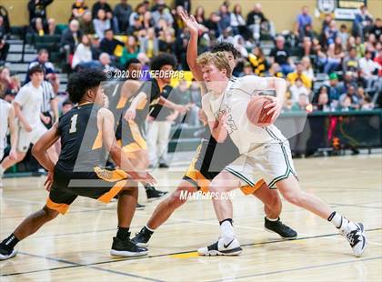 Thumbnail 3 in San Ramon Valley vs. Alameda (CIF NCS D2 Semifinal) photogallery.