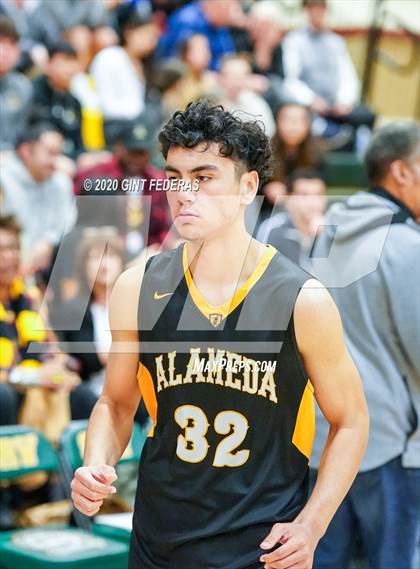 Thumbnail 2 in San Ramon Valley vs. Alameda (CIF NCS D2 Semifinal) photogallery.