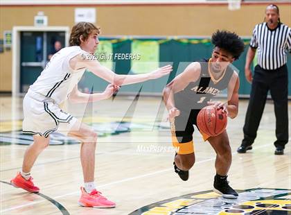 Thumbnail 3 in San Ramon Valley vs. Alameda (CIF NCS D2 Semifinal) photogallery.