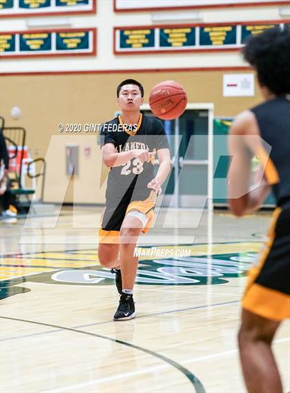 Thumbnail 3 in San Ramon Valley vs. Alameda (CIF NCS D2 Semifinal) photogallery.