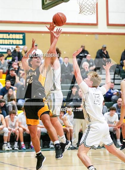 Thumbnail 2 in San Ramon Valley vs. Alameda (CIF NCS D2 Semifinal) photogallery.