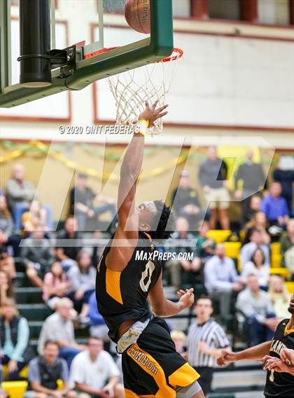 Thumbnail 2 in San Ramon Valley vs. Alameda (CIF NCS D2 Semifinal) photogallery.