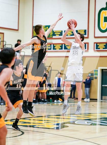 Thumbnail 1 in San Ramon Valley vs. Alameda (CIF NCS D2 Semifinal) photogallery.
