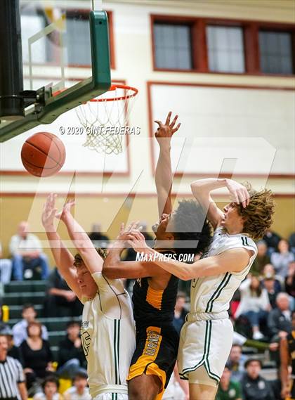 Thumbnail 3 in San Ramon Valley vs. Alameda (CIF NCS D2 Semifinal) photogallery.