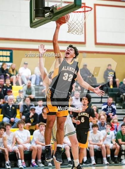 Thumbnail 1 in San Ramon Valley vs. Alameda (CIF NCS D2 Semifinal) photogallery.