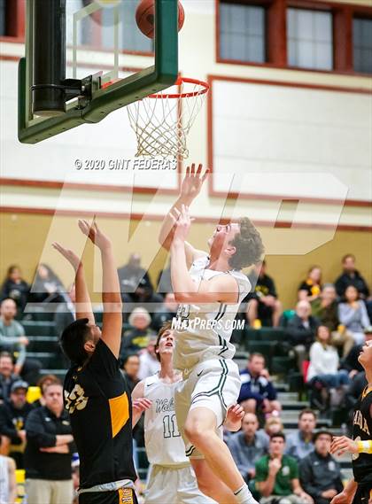 Thumbnail 3 in San Ramon Valley vs. Alameda (CIF NCS D2 Semifinal) photogallery.