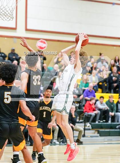 Thumbnail 1 in San Ramon Valley vs. Alameda (CIF NCS D2 Semifinal) photogallery.
