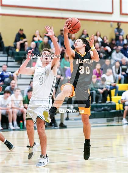 Thumbnail 3 in San Ramon Valley vs. Alameda (CIF NCS D2 Semifinal) photogallery.