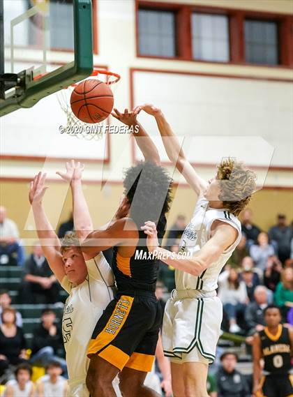 Thumbnail 2 in San Ramon Valley vs. Alameda (CIF NCS D2 Semifinal) photogallery.