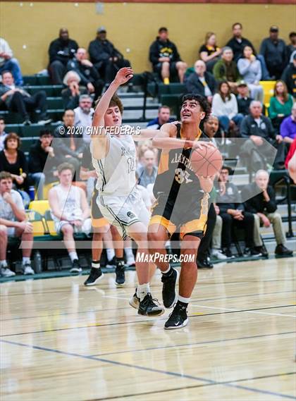 Thumbnail 1 in San Ramon Valley vs. Alameda (CIF NCS D2 Semifinal) photogallery.