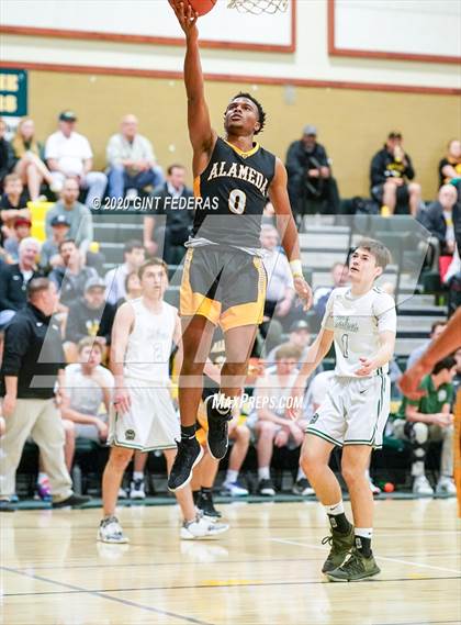 Thumbnail 3 in San Ramon Valley vs. Alameda (CIF NCS D2 Semifinal) photogallery.