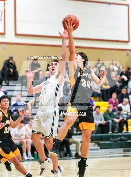Thumbnail 1 in San Ramon Valley vs. Alameda (CIF NCS D2 Semifinal) photogallery.